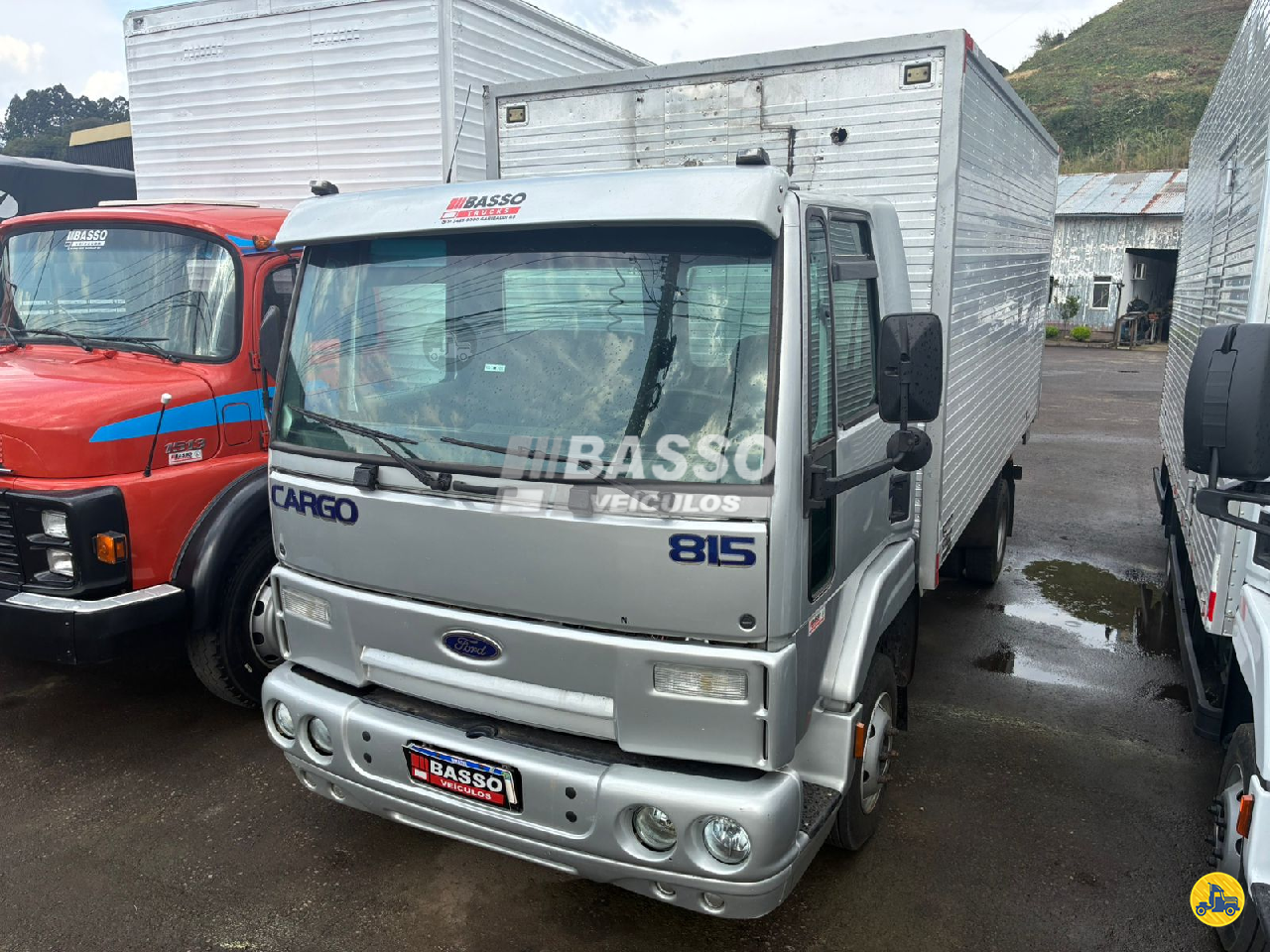 CARGO 815 de Basso Veículos